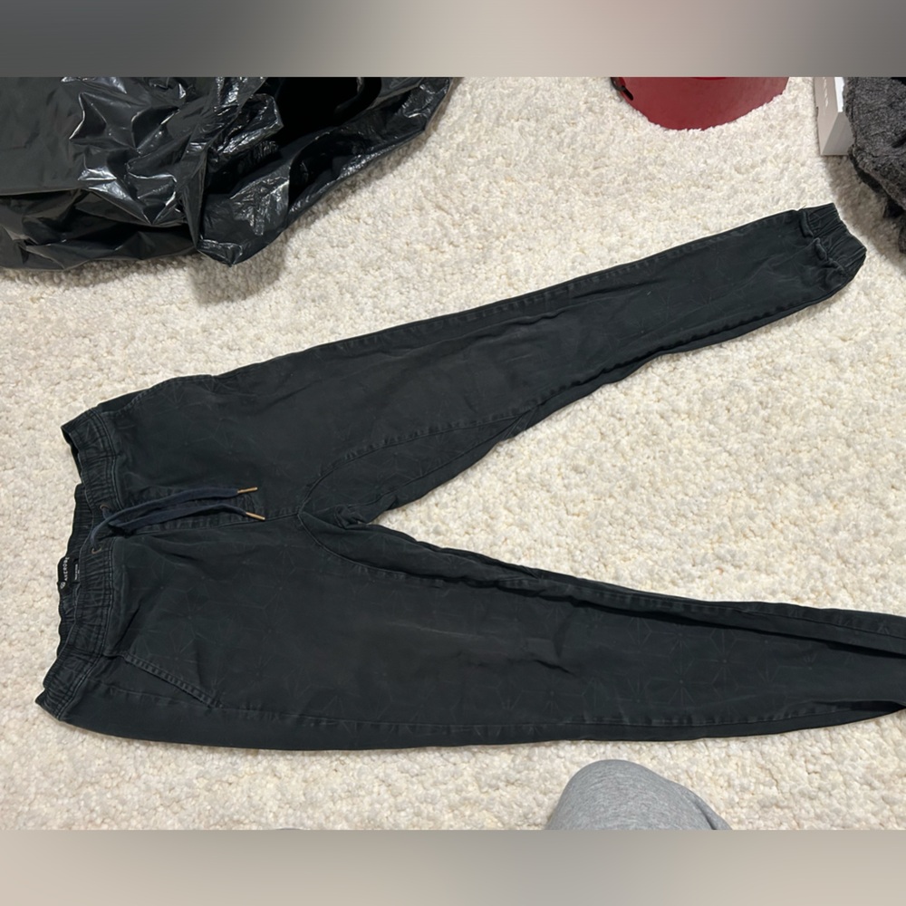 Men’s Zanerobe joggers